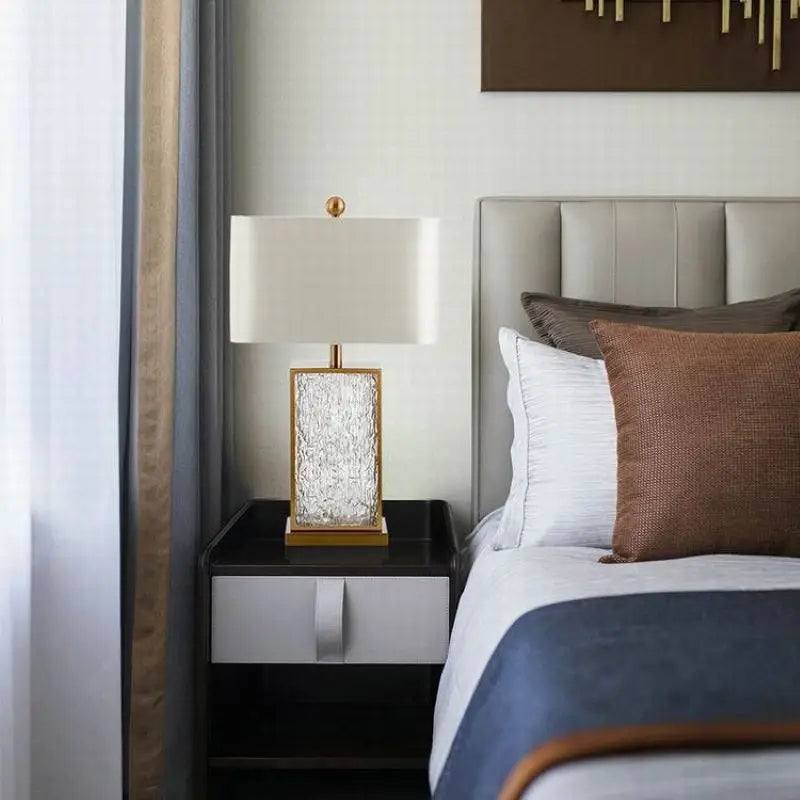 Modern Minimalist Luxury Table Lamp Corrugated Glass Gold Frame Led Desk Light for Bedroom Bedside Study Living Room Home Decor